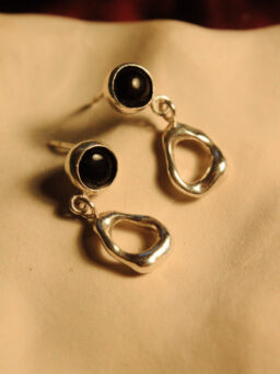 Kolczyki Organic z onyksami srebro 925